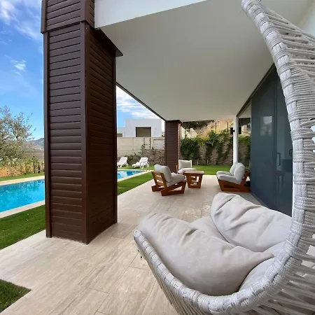 Lyod Quen * Bodrum